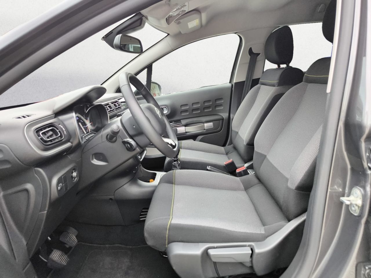 Citroën C3 BLUE HDI 100 CV SHINE  - Foto 2