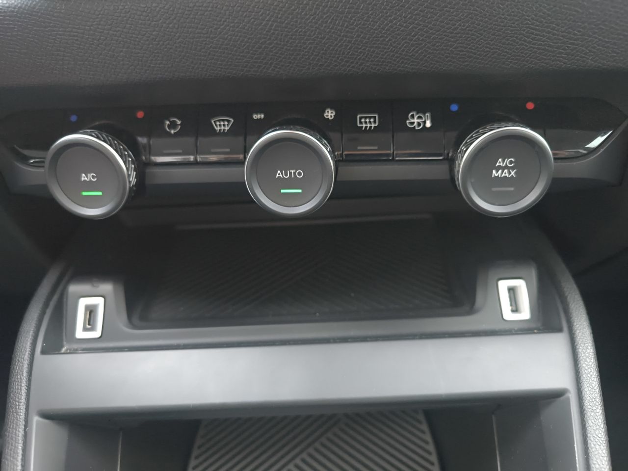 Citroën C4 FEEL PACK PURE TECH 130 CV  - Foto 2