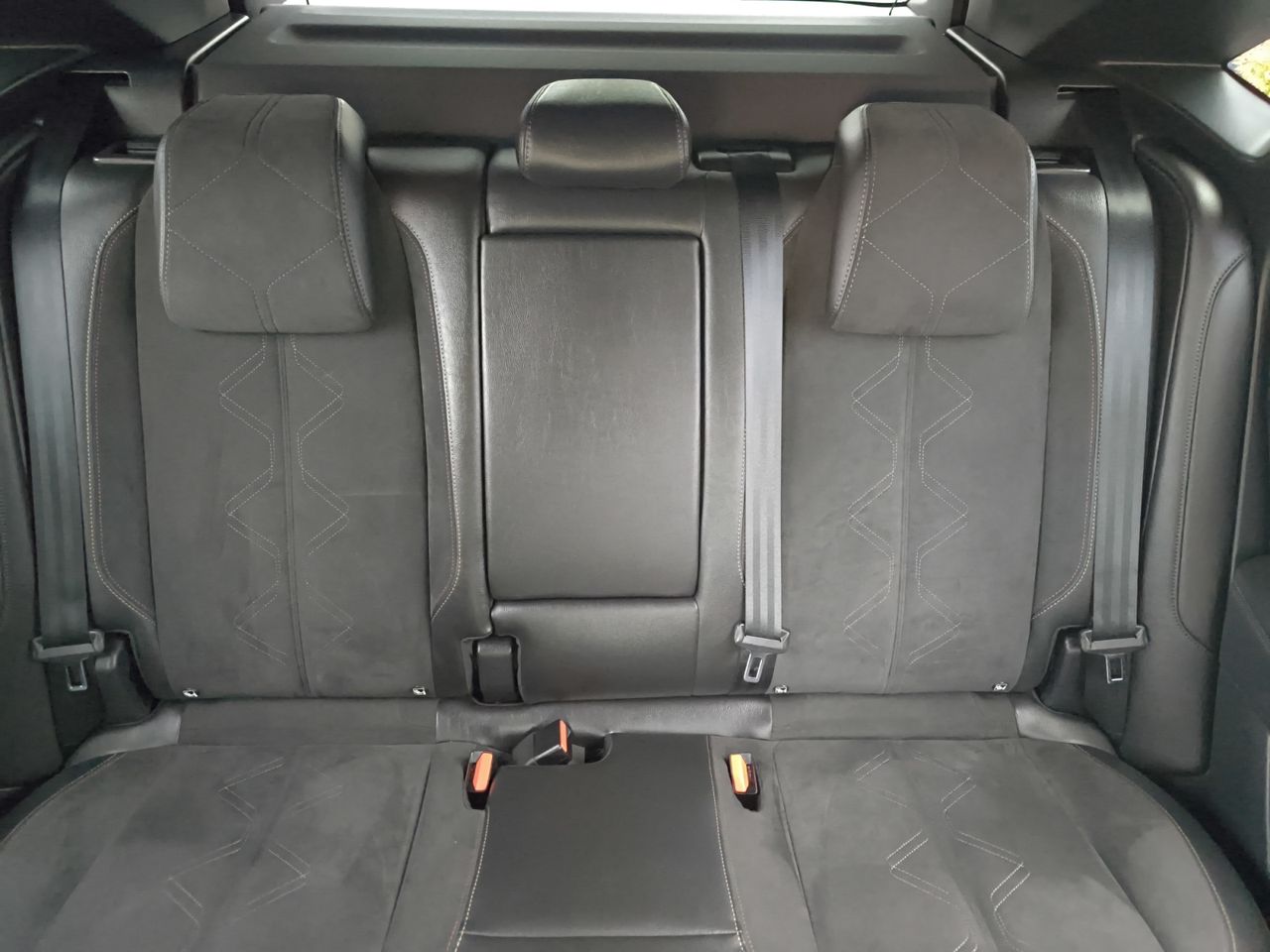 DS DS 7 CROSSBACK E TENSE 225 PERFORMANCE LINE  - Foto 2