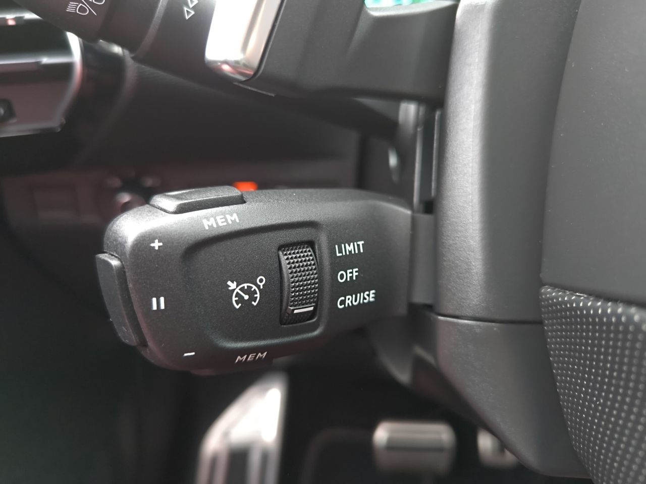 DS DS 7 DS7 CROSSBACK E-TENSE 225 PERFOMANCE LINE  - Foto 2