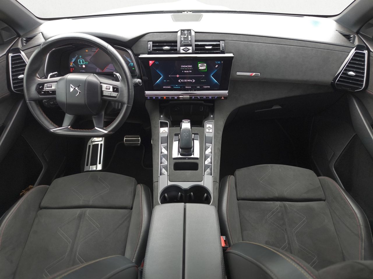 DS DS 7 DS7 CROSSBACK E-TENSE 225 PERFOMANCE LINE  - Foto 2