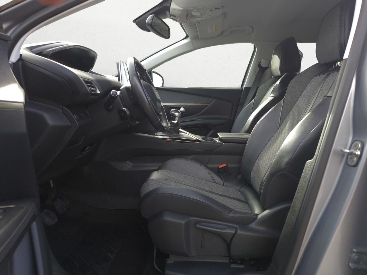 Peugeot 3008 ALLURE 130CV  - Foto 2