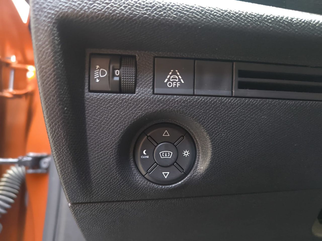 Citroën C4 BLUE HDI 130 CV EAT8 FEEL PACK  - Foto 2