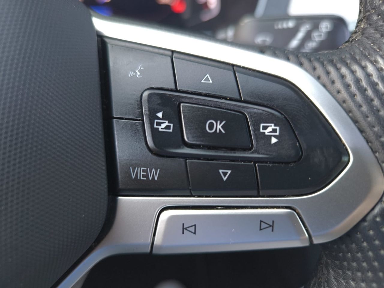 Volkswagen Passat VARIANT R LINE 2.0 TDI 110 KW 150 CV DSG  - Foto 2