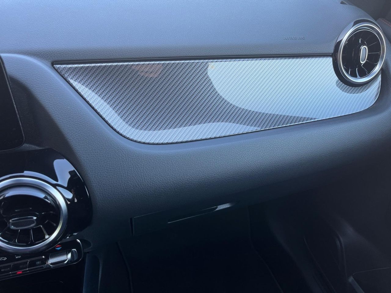 Mercedes GLA 250 e AMG LINE+PAQUETE ADVANTAGE+SMARTPHONE  - Foto 2