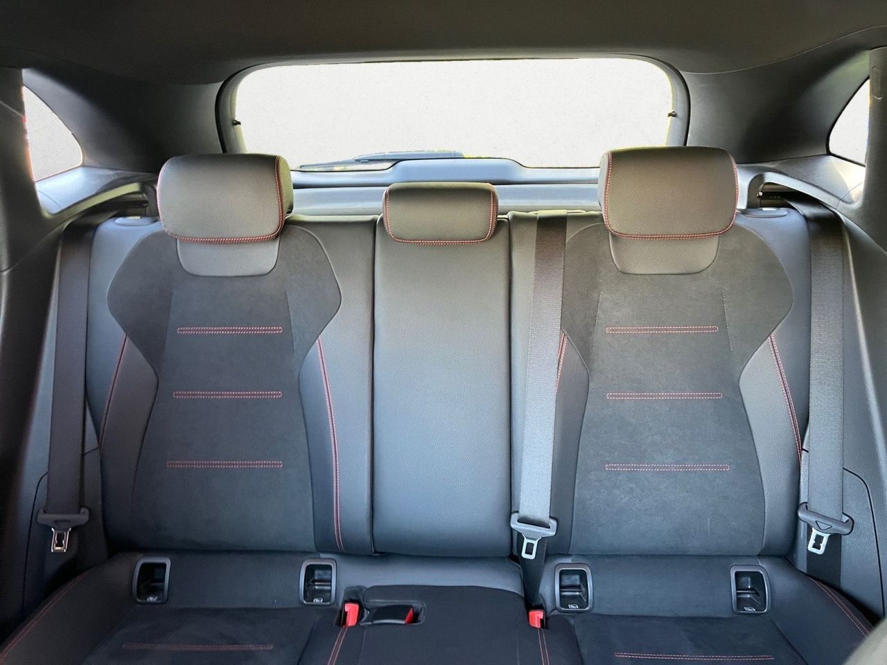 Mercedes GLA 250 e AMG LINE+PAQUETE ADVANTAGE+SMARTPHONE  - Foto 2