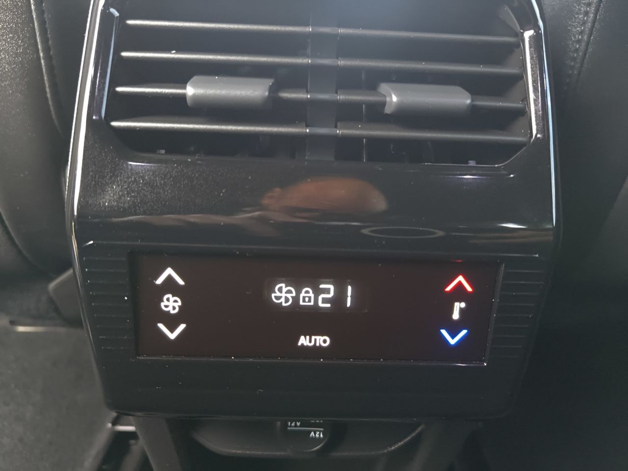 Peugeot 5008 ALLURE HYBRID 145 eDCS6  - Foto 2