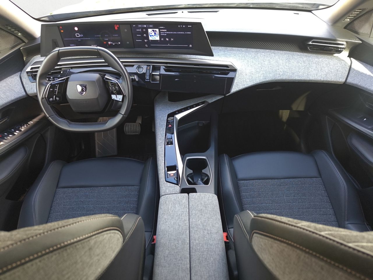 Peugeot 5008 ALLURE HYBRID 145 eDCS6  - Foto 2