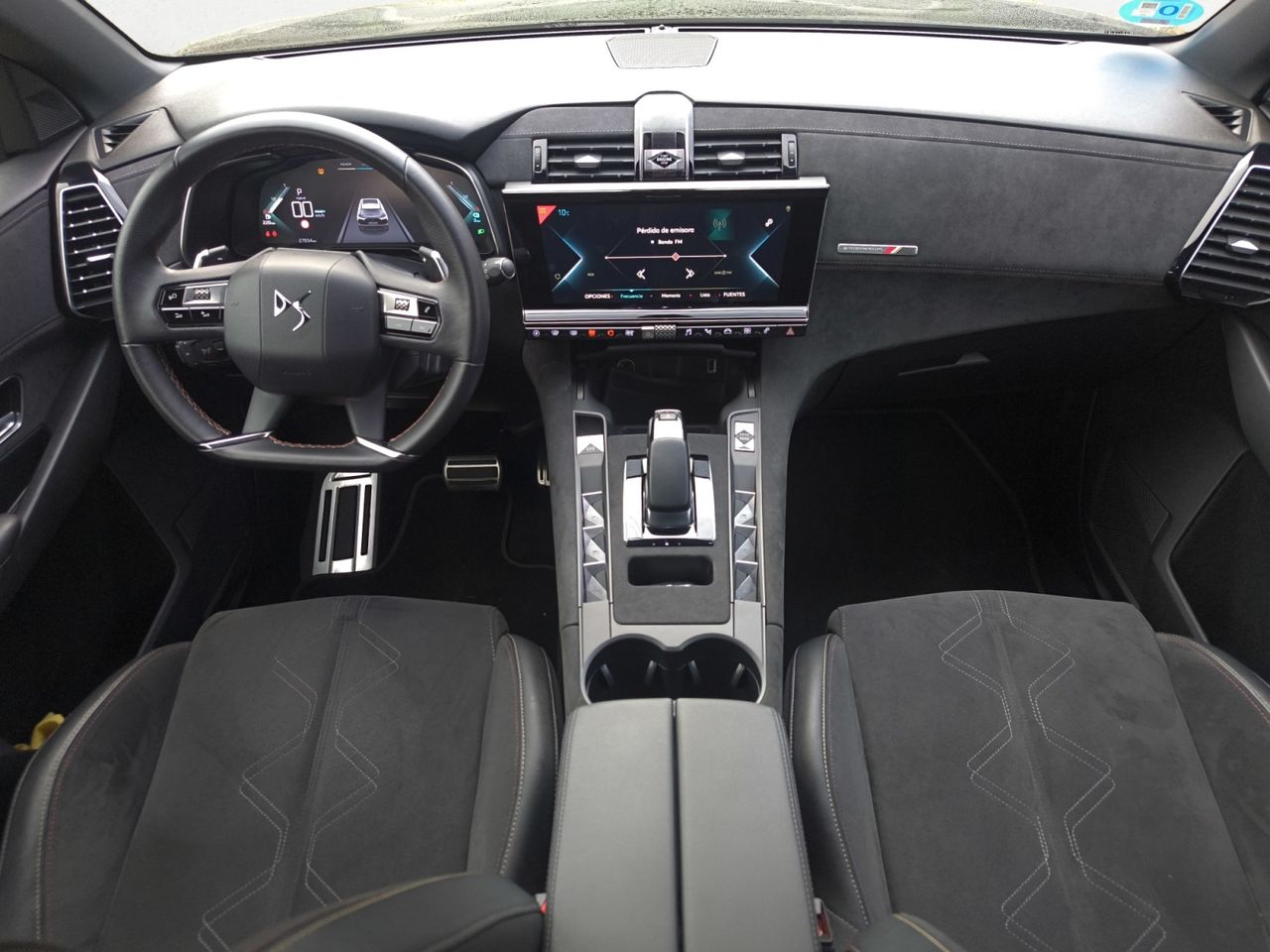 DS DS 7 Crossback E TENSE 300 4X4 PERFORMANCE LINE  - Foto 2