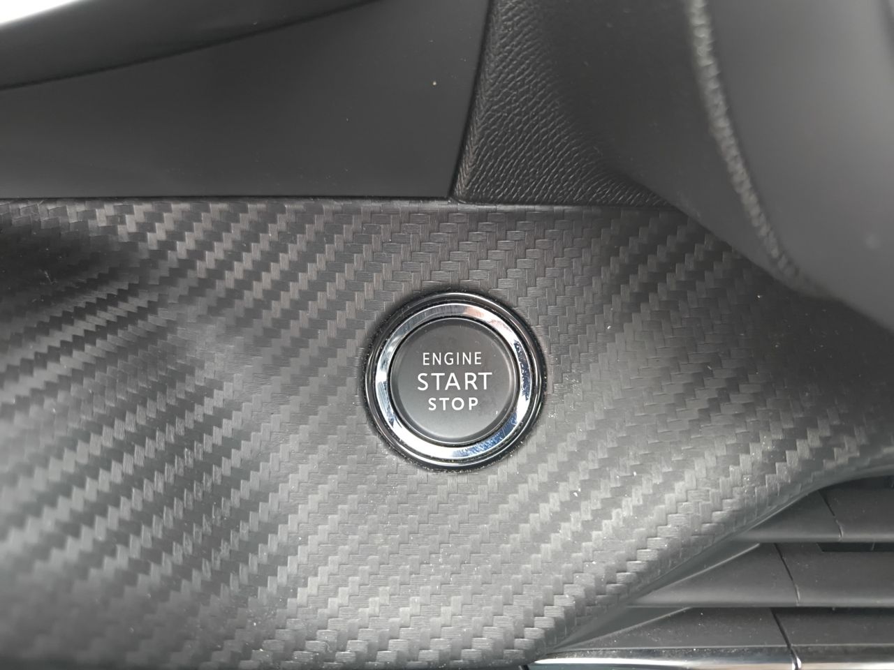 Peugeot 2008 GT LINE PURE TECH 130 CV EAT8  - Foto 2