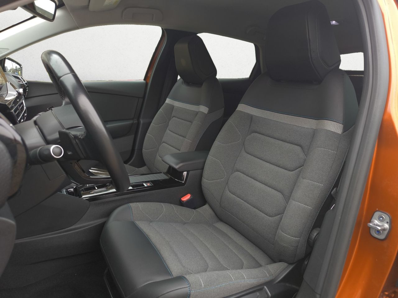 Citroën C4 BLUE HDI 130 CV EAT8 FEEL PACK  - Foto 2