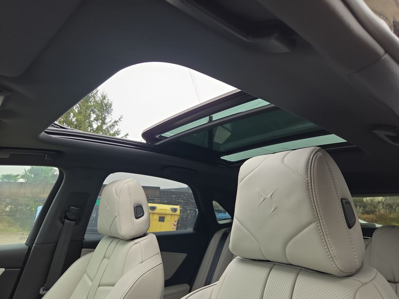 DS DS 7 E TENSE 4X4 360 OPERA  - Foto 2