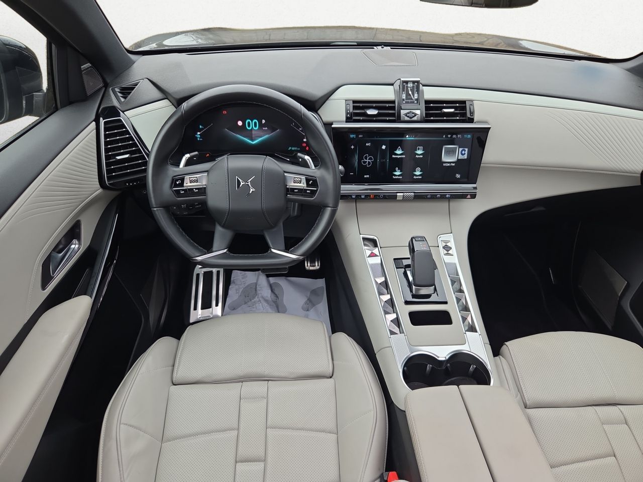 DS DS 7 E TENSE 4X4 360 OPERA  - Foto 2