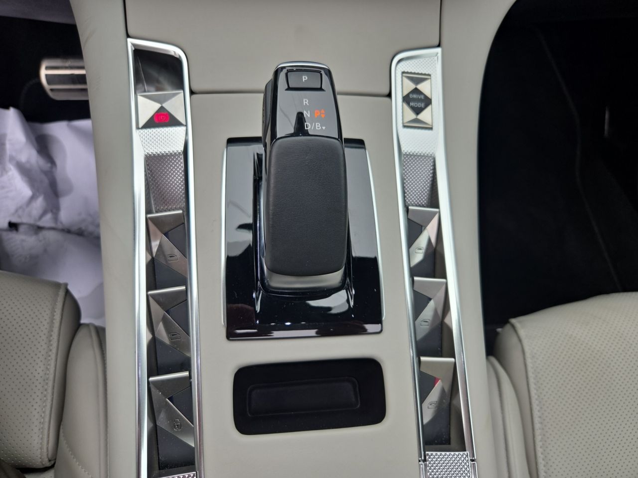 DS DS 7 E TENSE 4X4 360 OPERA  - Foto 2