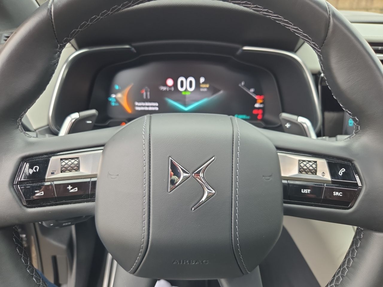 DS DS 7 E TENSE 4X4 360 OPERA  - Foto 2