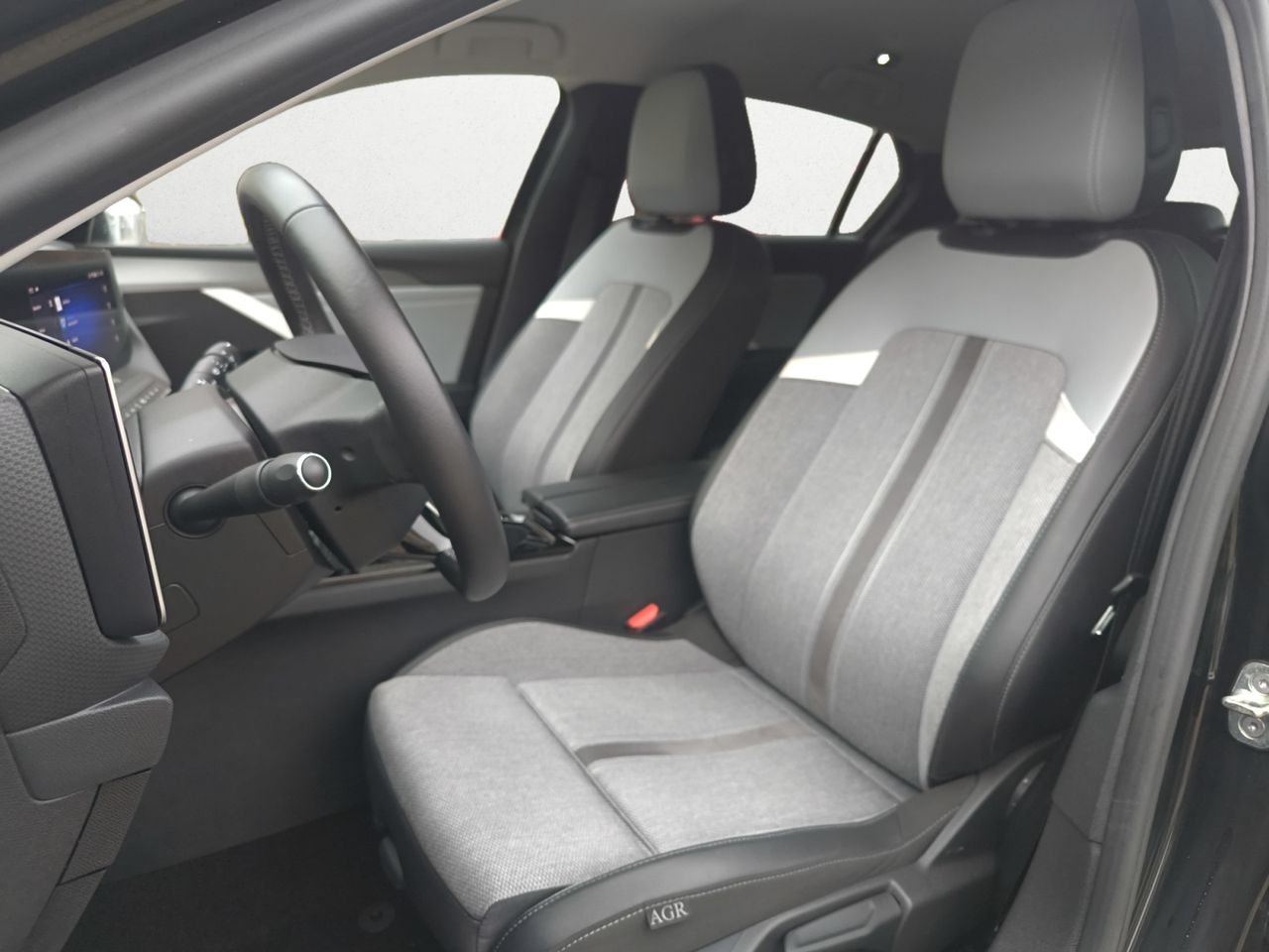 Opel Astra ELEGANCE 1.2 T XHT MT6  - Foto 2