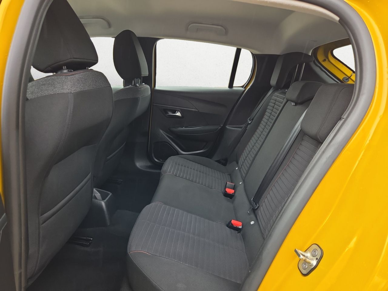 Peugeot 208 ACTIVE PACK PURE TECH 100 CV  - Foto 2