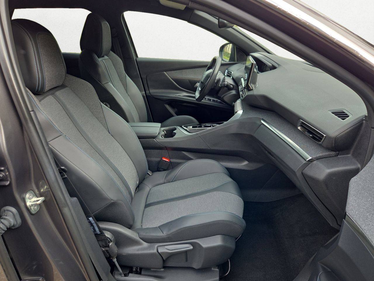 Peugeot 3008 Hybrid ALLURE PACK PLUG-IN HYBRID 225 e-EAT8  - Foto 2