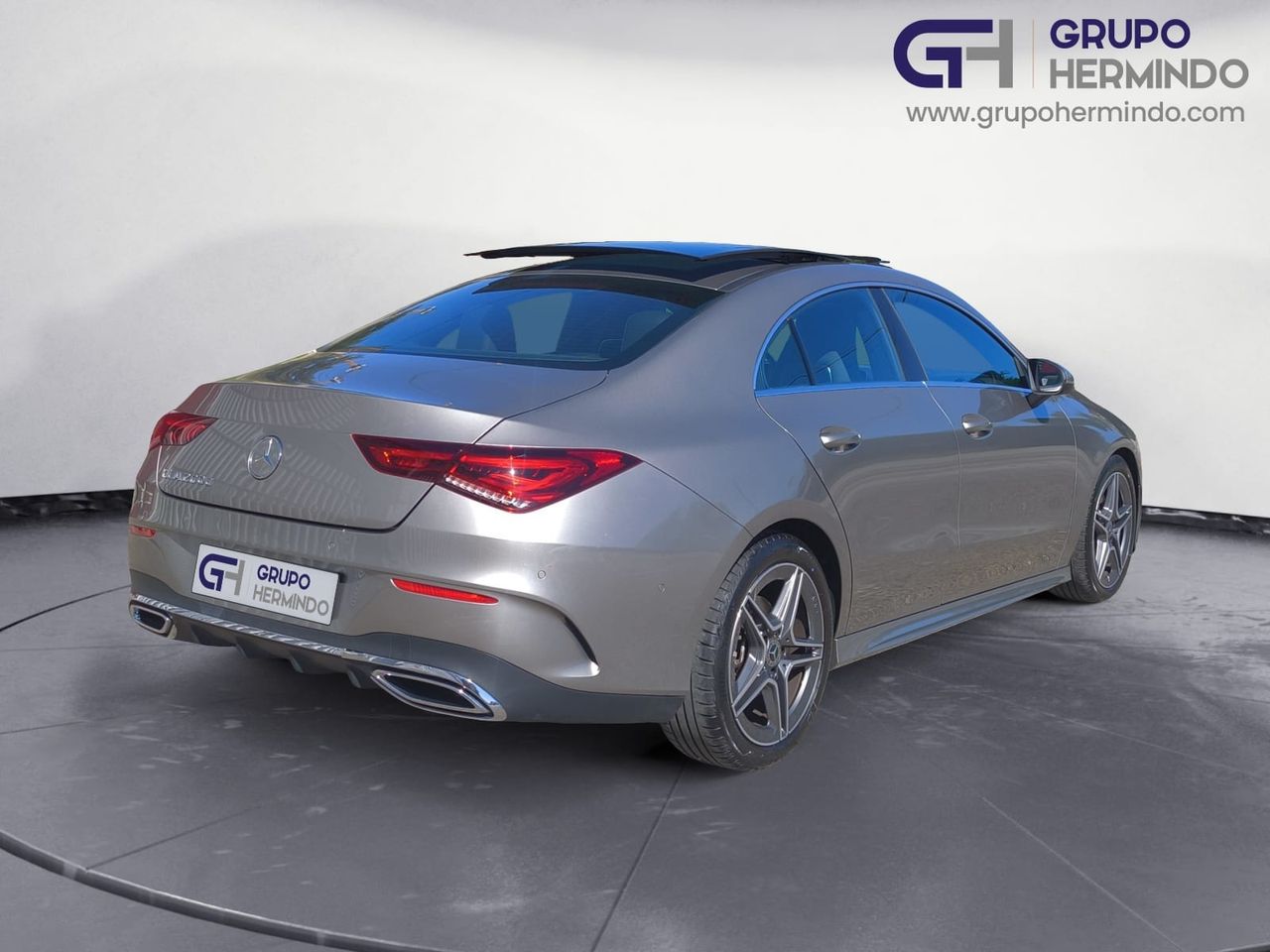 Mercedes CLA 200 D DCT AMG + TECHO PANORAMICO  - Foto 2