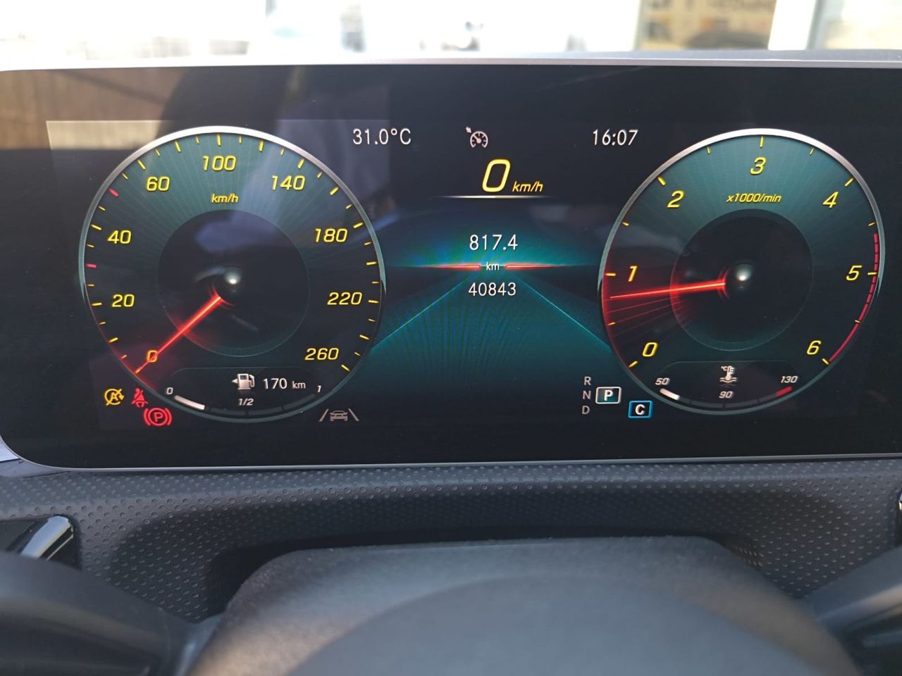 Mercedes CLA 200 D DCT AMG + TECHO PANORAMICO  - Foto 2