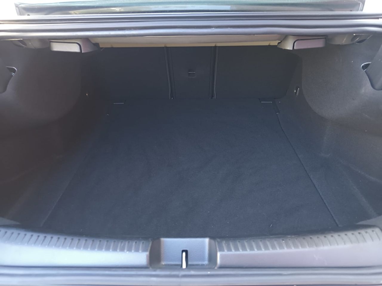 Mercedes CLA 200 D DCT AMG + TECHO PANORAMICO  - Foto 2