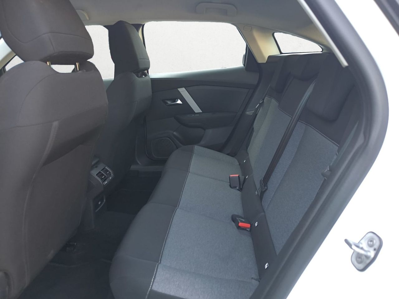 Citroën C4 FEEL BLUE HDI 110 CV  - Foto 2