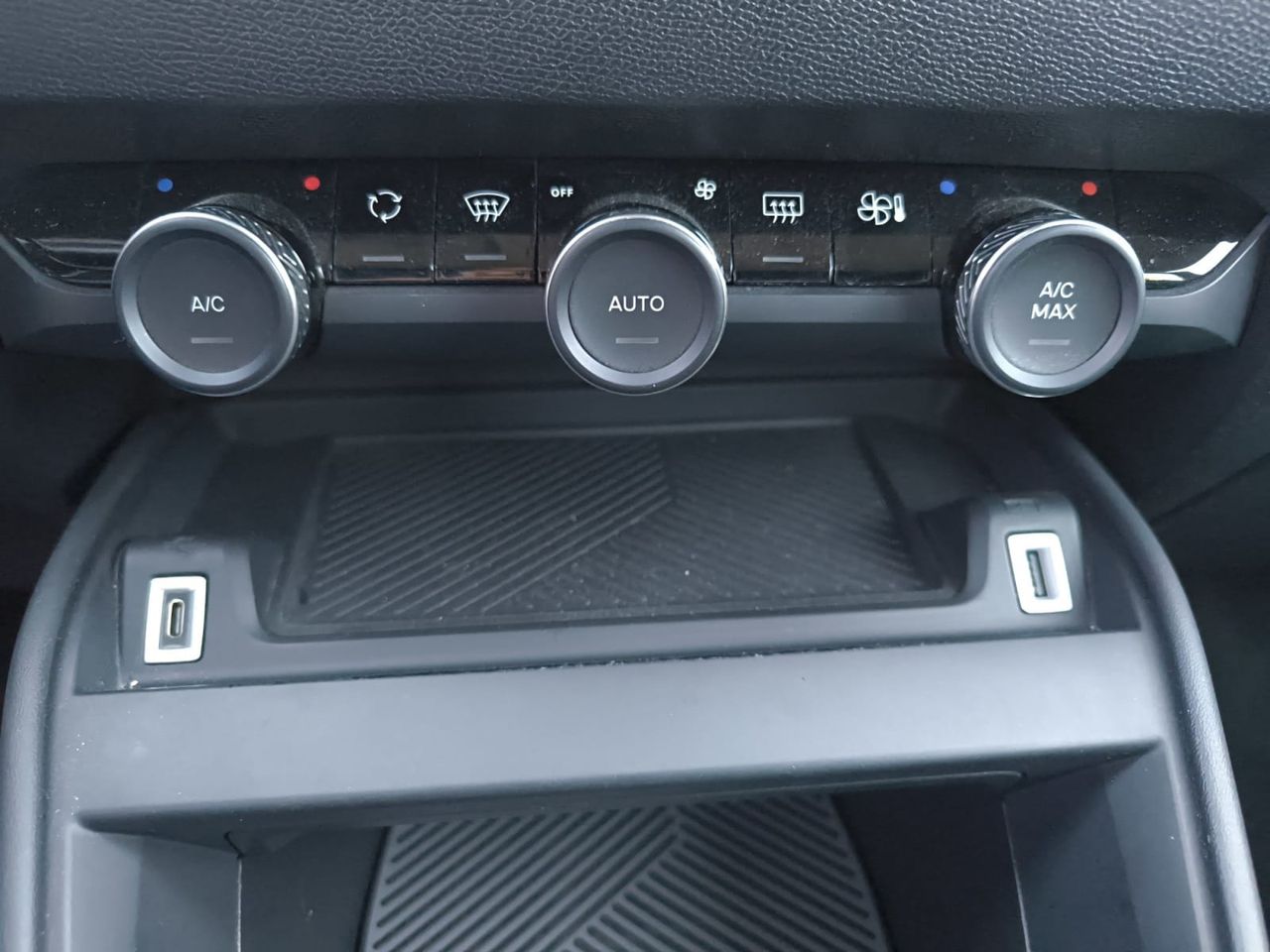 Citroën C4 FEEL BLUE HDI 110 CV  - Foto 2