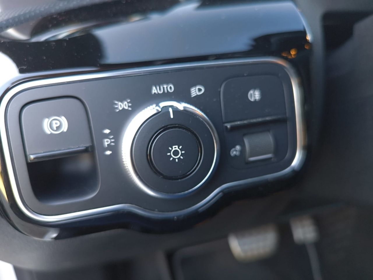 Mercedes CLA 200 D DCT SHOOTING BRAKE AMG LINE+PAQ PREMIUM+ SMARTPHONE  - Foto 2