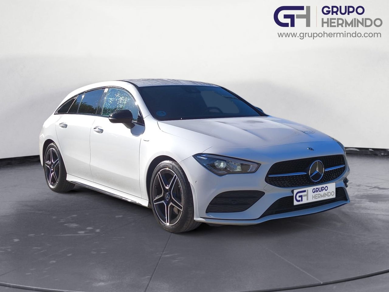 Mercedes CLA 200 D DCT SHOOTING BRAKE AMG LINE+PAQ PREMIUM+ SMARTPHONE  - Foto 2