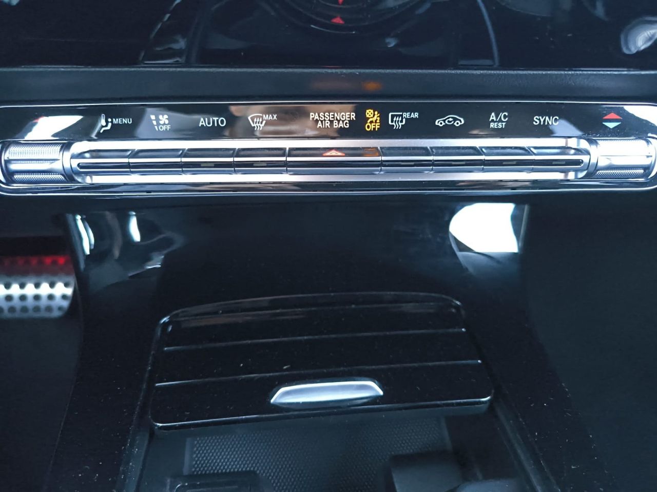 Mercedes CLA 200 D DCT SHOOTING BRAKE AMG LINE+PAQ PREMIUM+ SMARTPHONE  - Foto 2