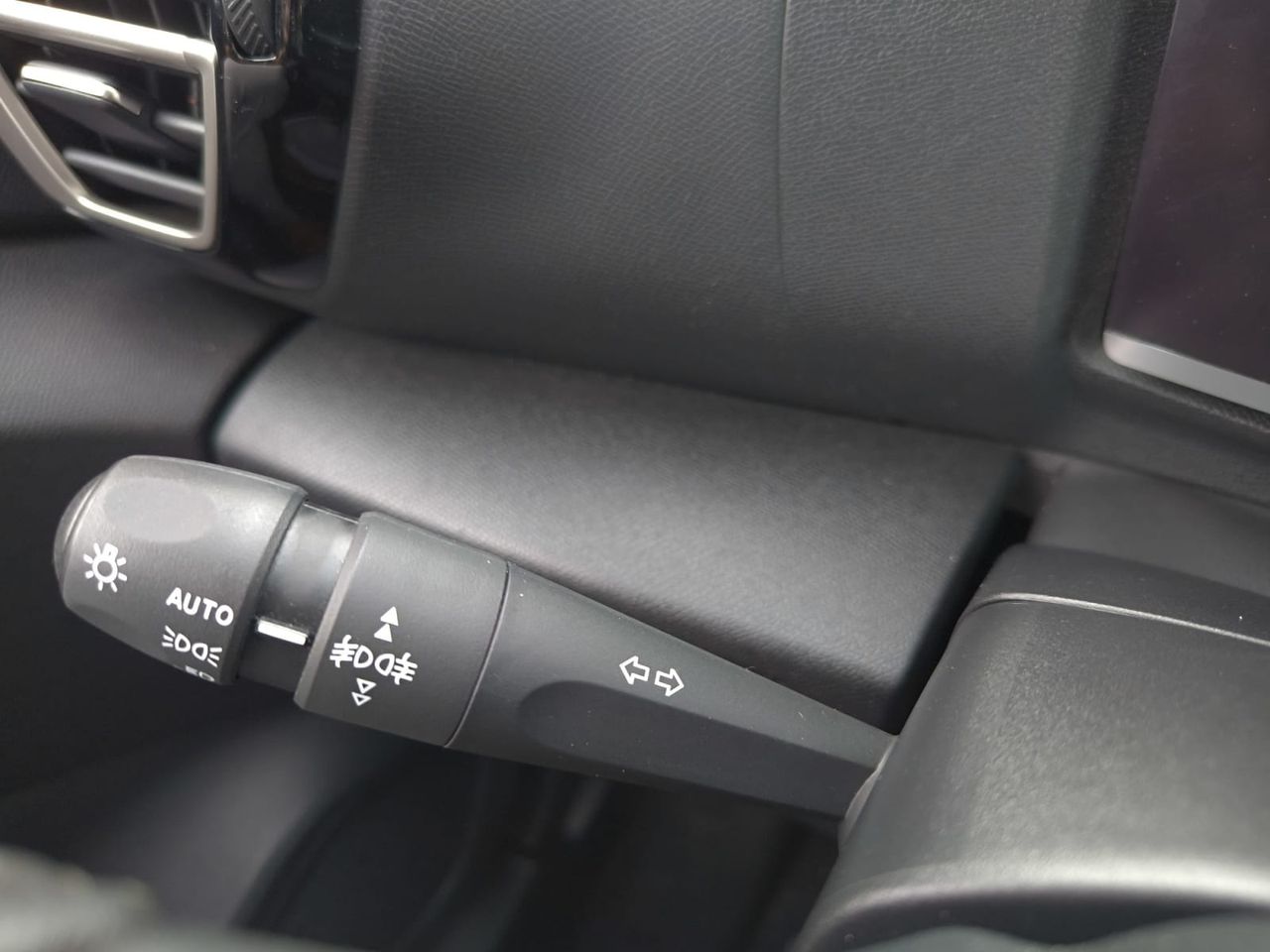 Citroën C4 BLUE HDI 110 CV  - Foto 2