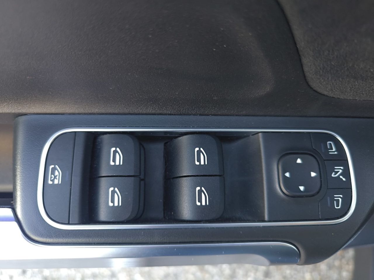 Mercedes GLB 200 D DCT 7 PLAZAS+AMG LINE+PAQ PREMIUM  - Foto 2