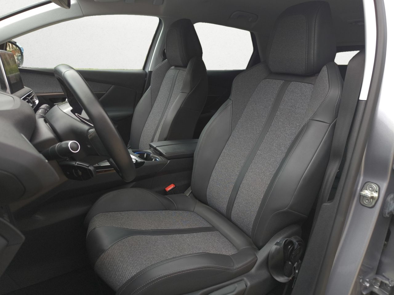 Peugeot 3008 ALLURE 130CV  - Foto 2