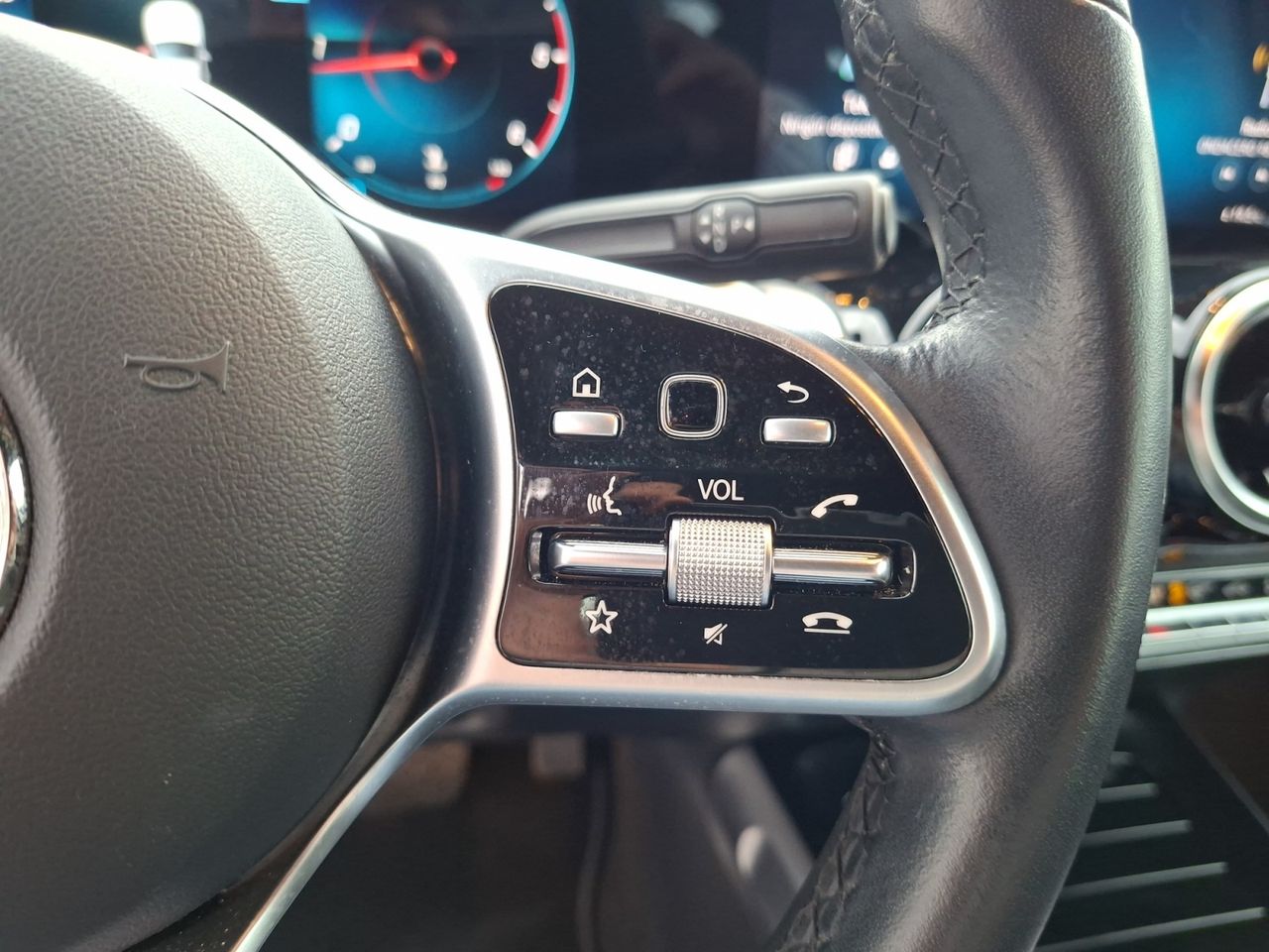 Mercedes GLB 220 D 4 MATIC DCT 140KW (190CV) Business  - Foto 2