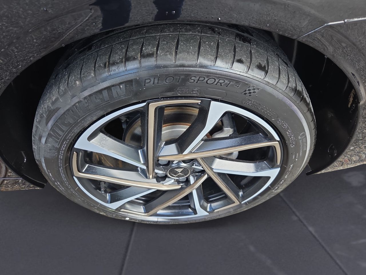 DS DS 9 PURE TECH 225 AUT RIVOLI  - Foto 2