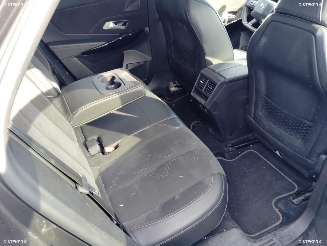 DS DS 7 Crossback BLUE HDI 130 CV AUT PERFORMANCE LINE  - Foto 2