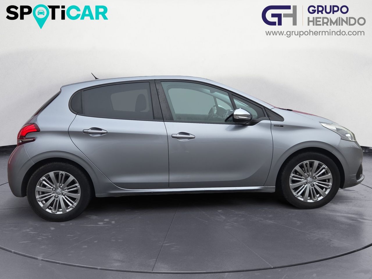 Peugeot 208 SIGNATURE PURE TECH 82 CV  - Foto 2