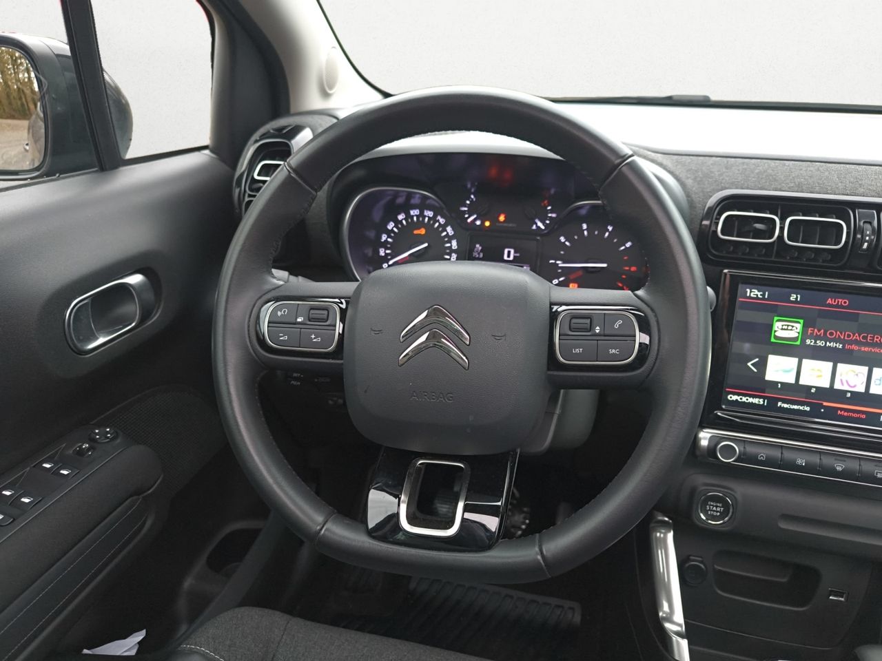 Citroën C3 Aircross BLUE HDI 110 CV SHINE PACK  - Foto 2