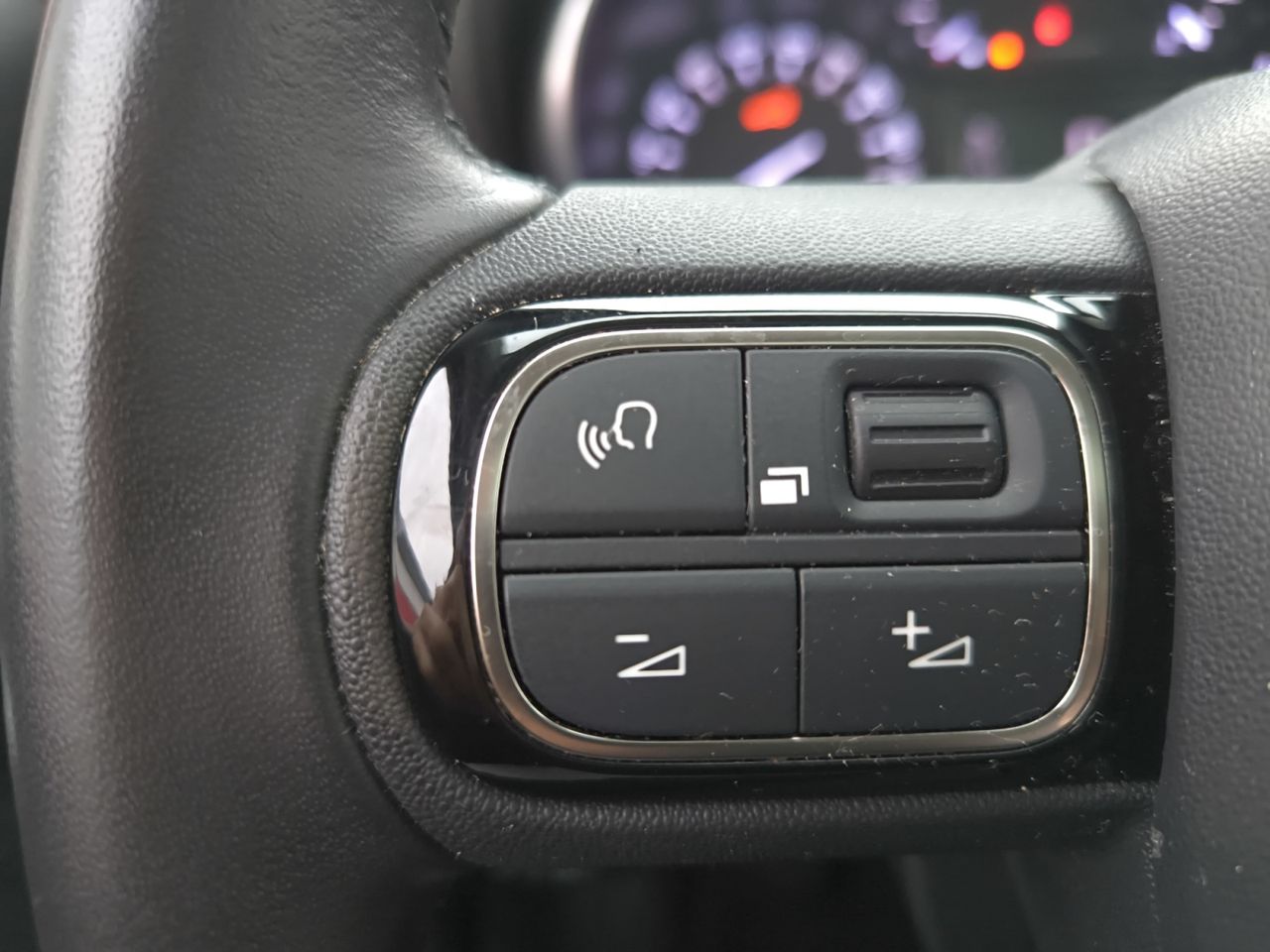 Citroën C3 Aircross BLUE HDI 110 CV SHINE PACK  - Foto 2