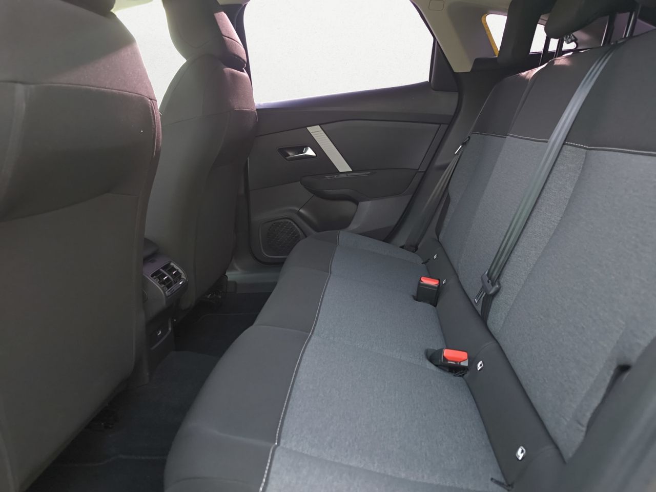 Citroën C4 PURE TECH 130 CV FEEL  - Foto 2