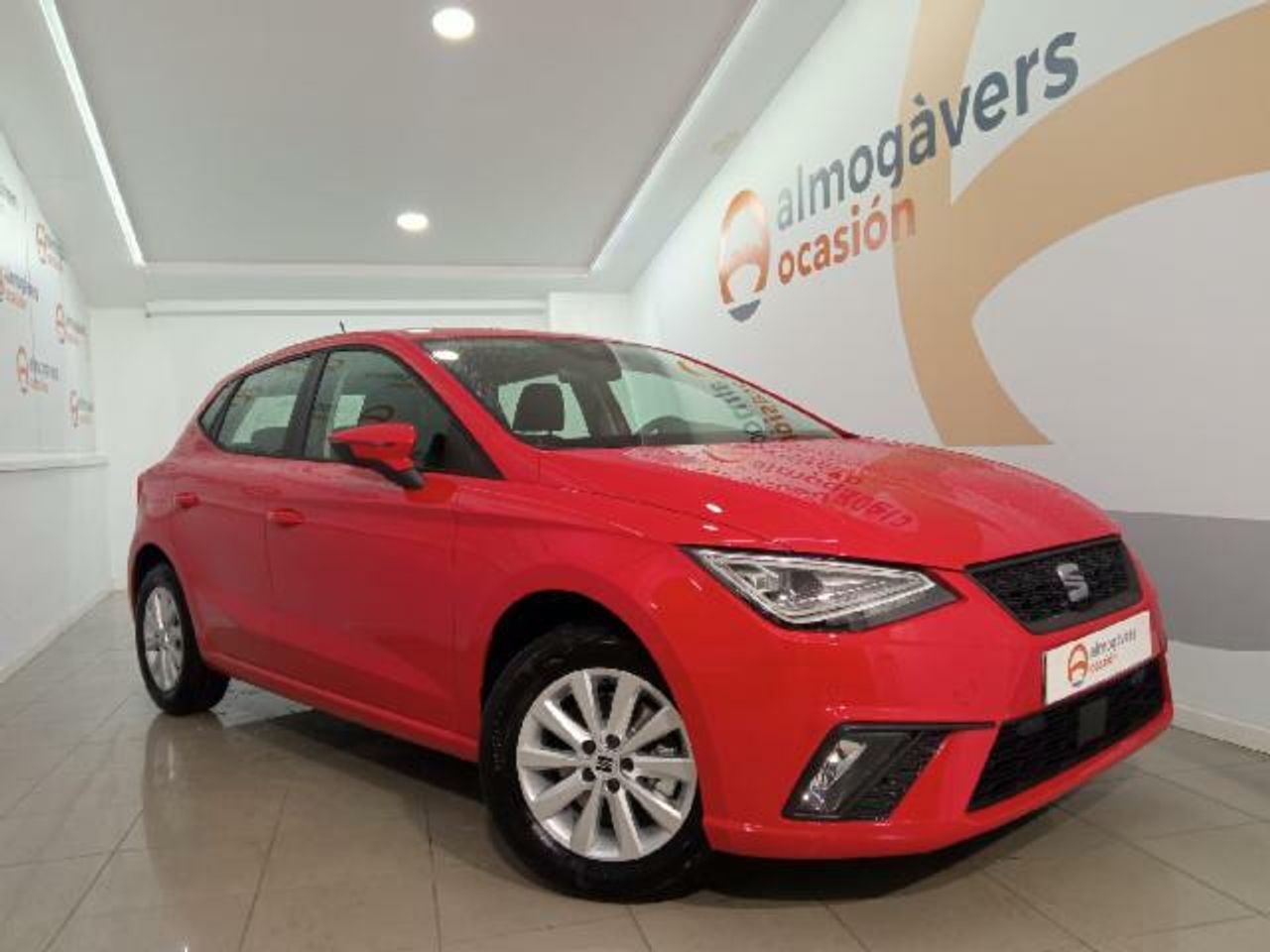 Alquiler de camiones de mudanza en barcelona  en Barcelona - seat ibiza 2023 /