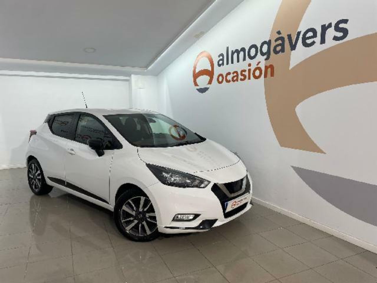 Foto nissan micra 2022 /