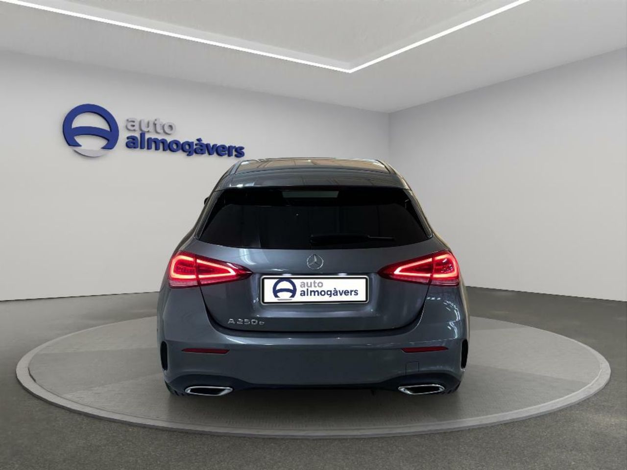 mercedes clase a 2021 / foto grande (3)