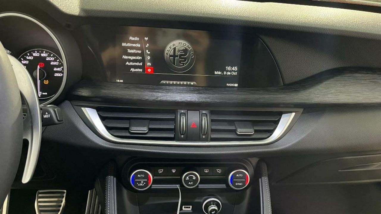 Alfa Romeo Stelvio EXECUTIVE 2.2 D TURBO 160CV AUTO RWD 5P - foto 10