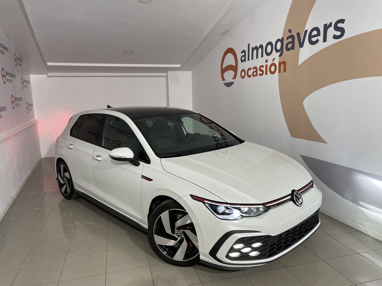 Foto volkswagen golf 2020 /