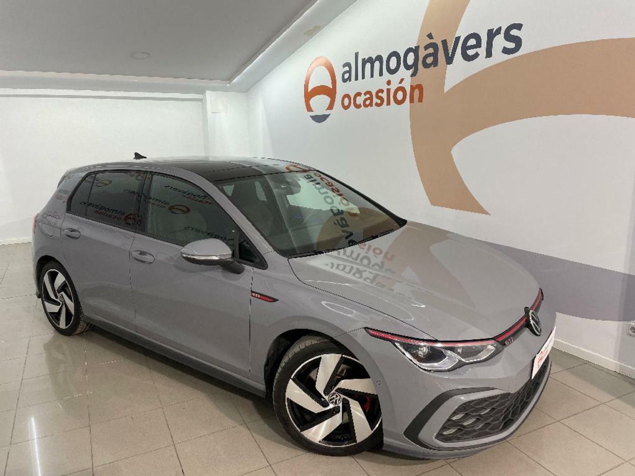 Foto volkswagen golf 2021 /