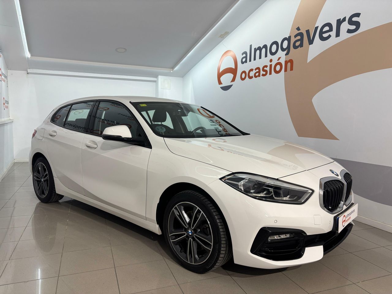 Foto bmw serie 1 2020 /