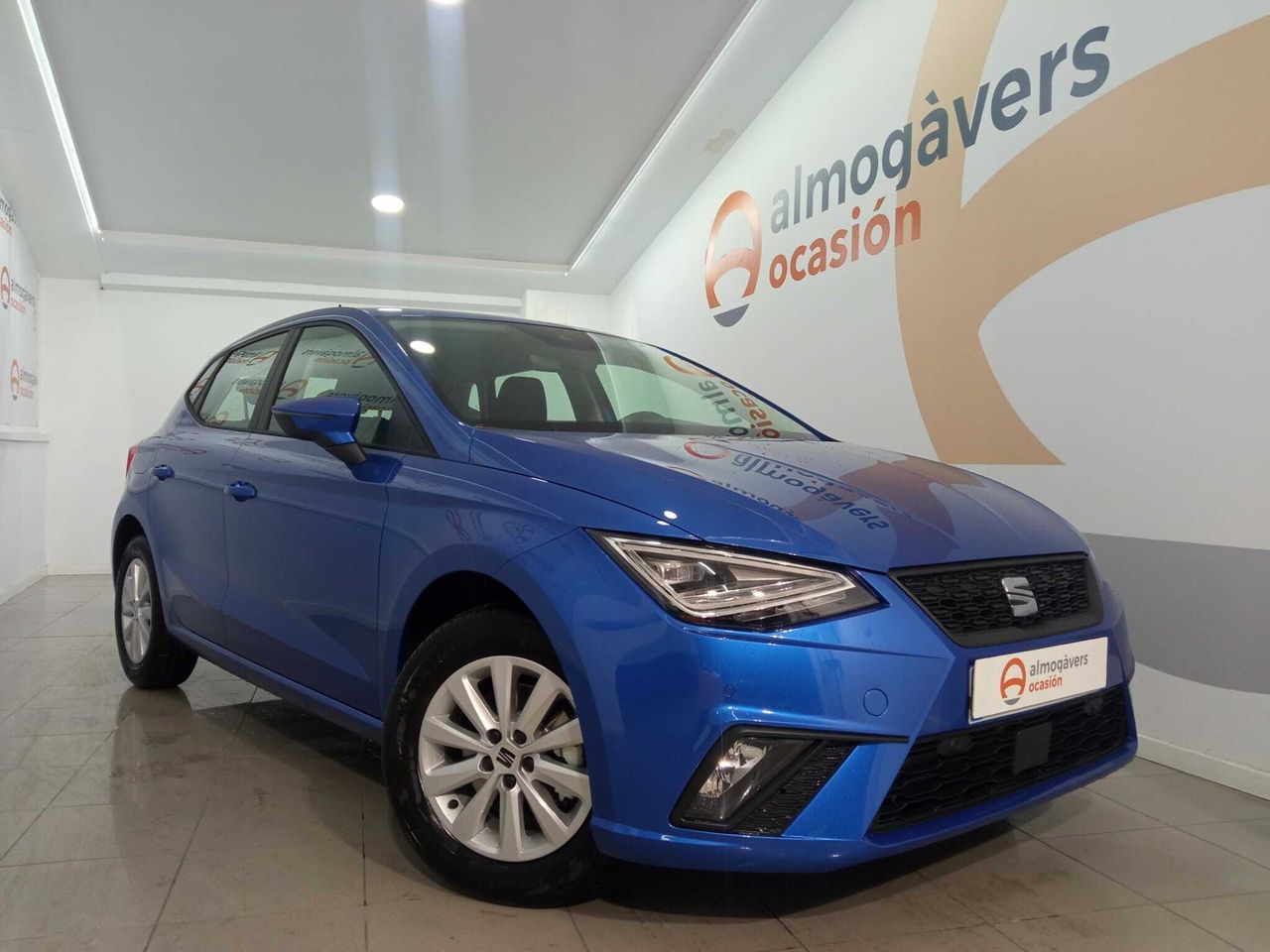 Alquiler de camiones de mudanza en barcelona  en Barcelona - seat ibiza 2023 /