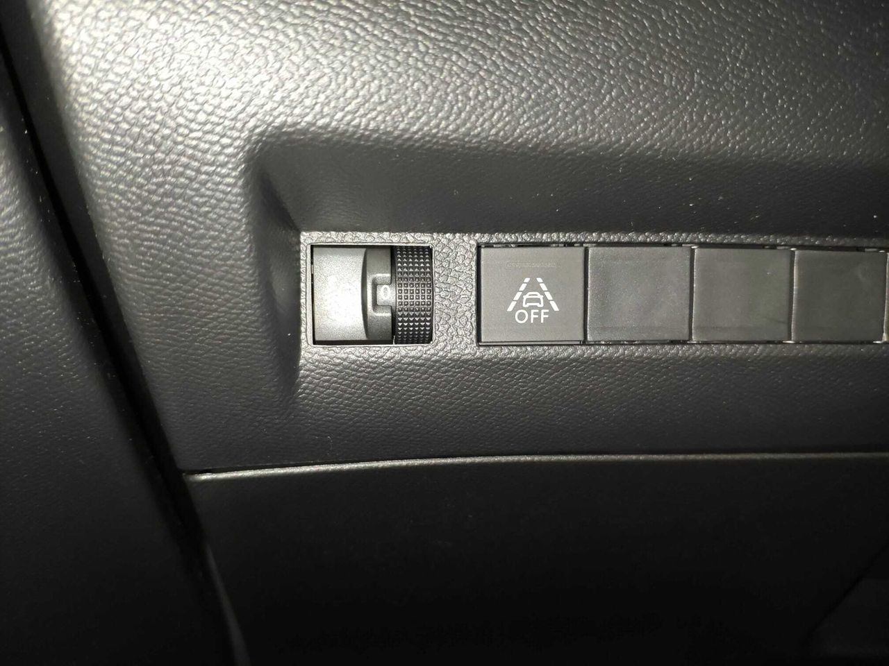 peugeot 208 2022 / foto grande (3)