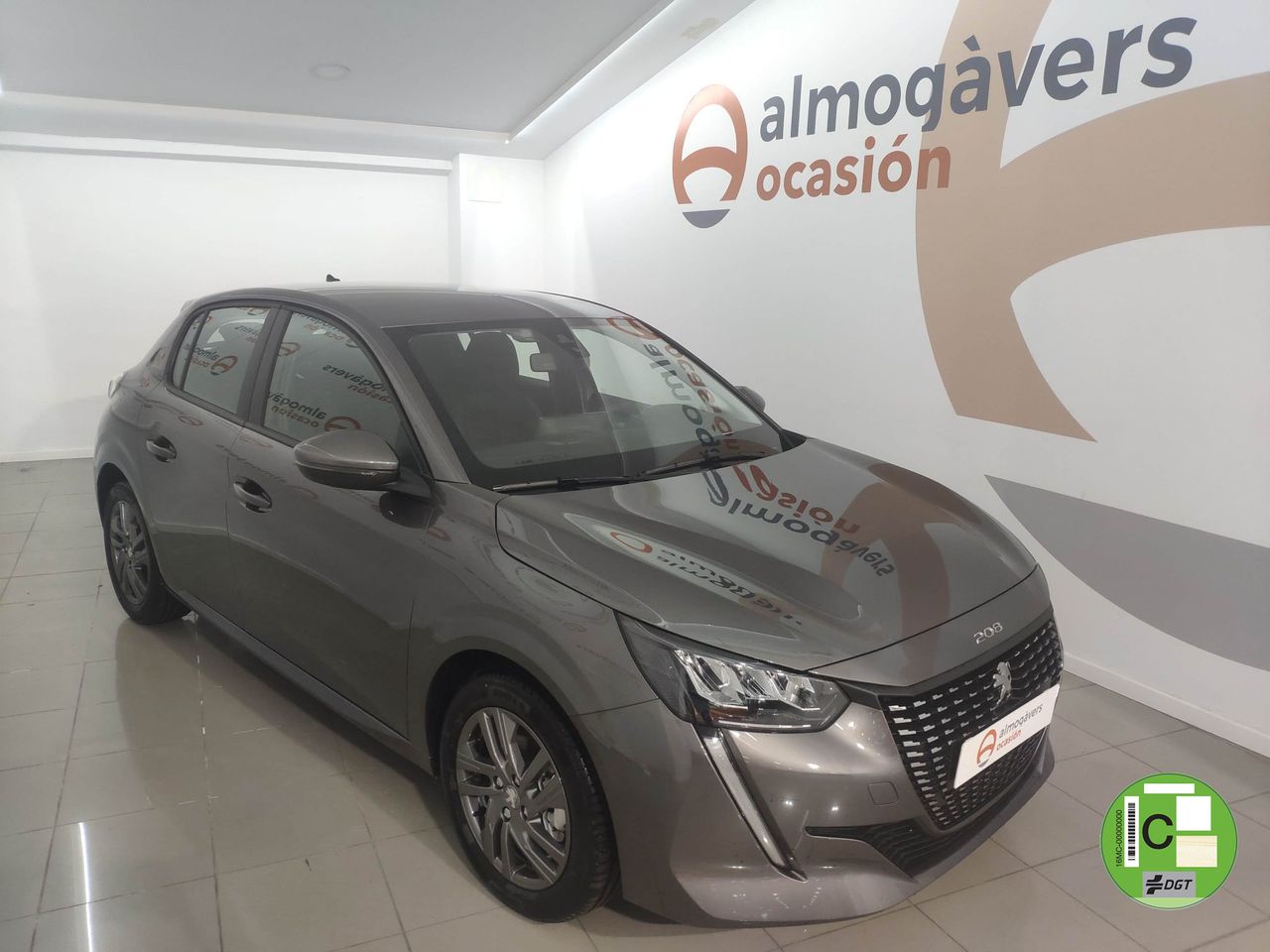 Alquiler de camiones de mudanza en barcelona  en Barcelona - peugeot 208 2022 /